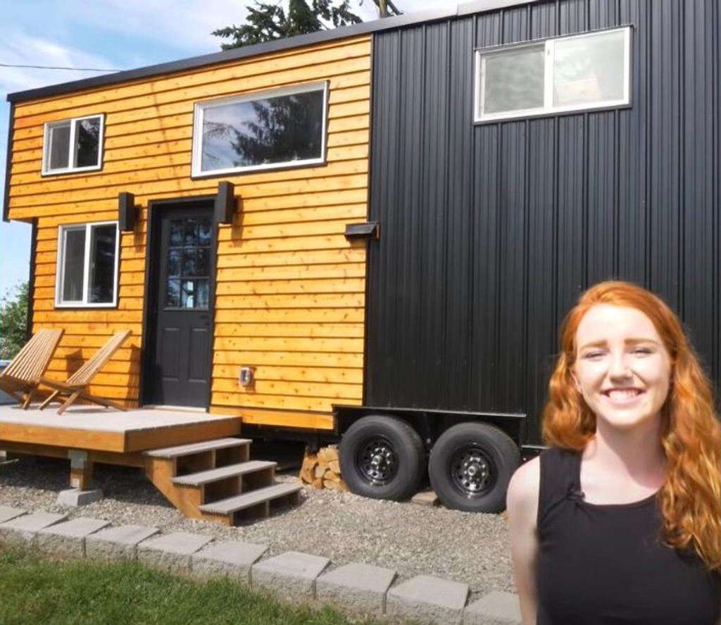 Cette jeune femme de 23 ans a passé 2 ans à construire la petite maison de ses rêves