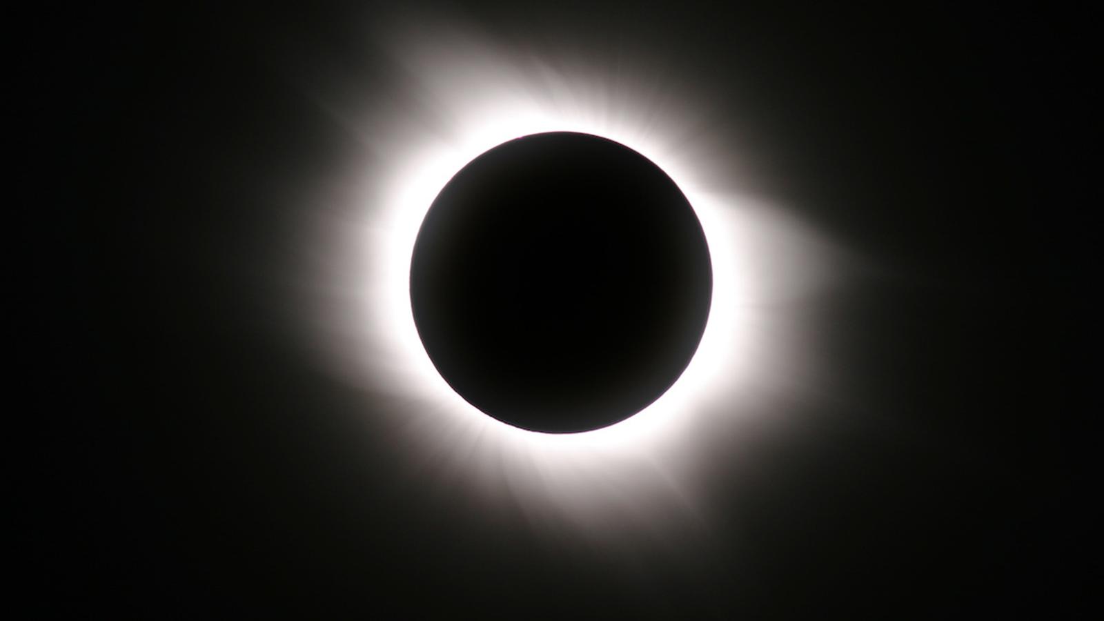 Des écoles pourraient être fermées pour l’éclipse du 8 avril prochain 