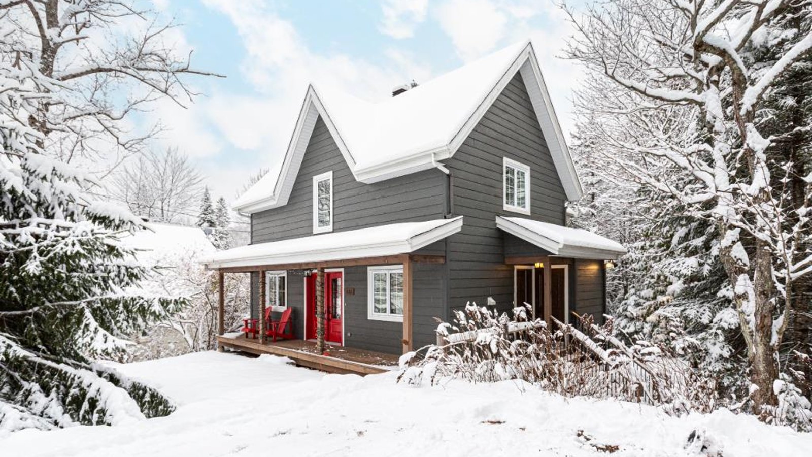 Lieu de cocooning par excellence à proximité des pentes de ski: un magnifique cottage à moins d'1 hr de Montréal