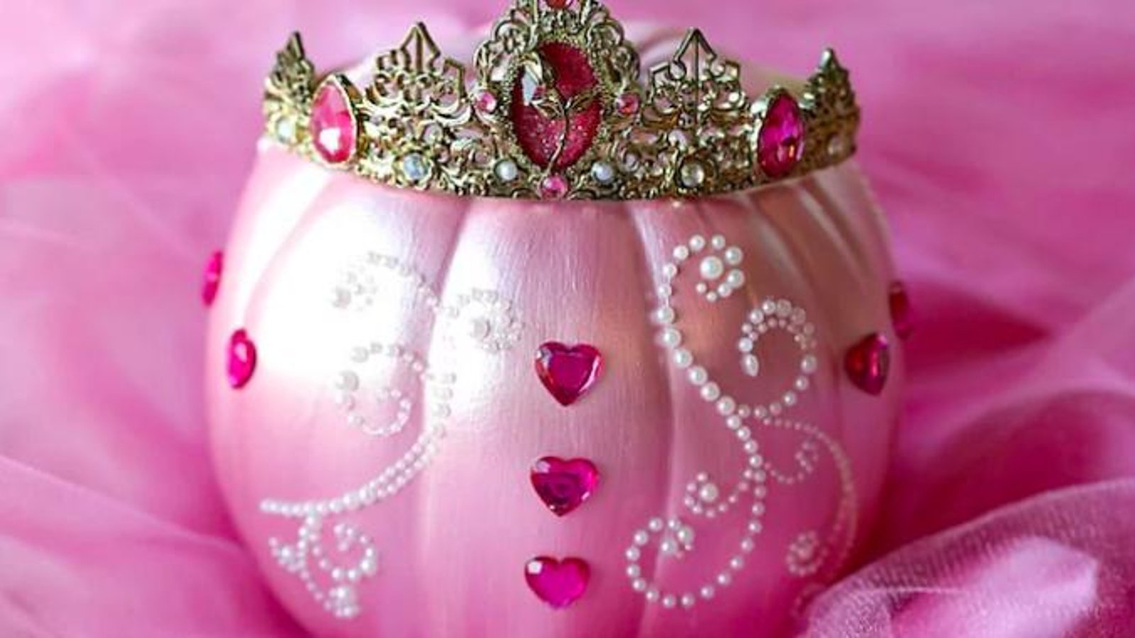 Les citrouilles décorées en princesses sont la tendance de l'heure pour l'Halloween cette année