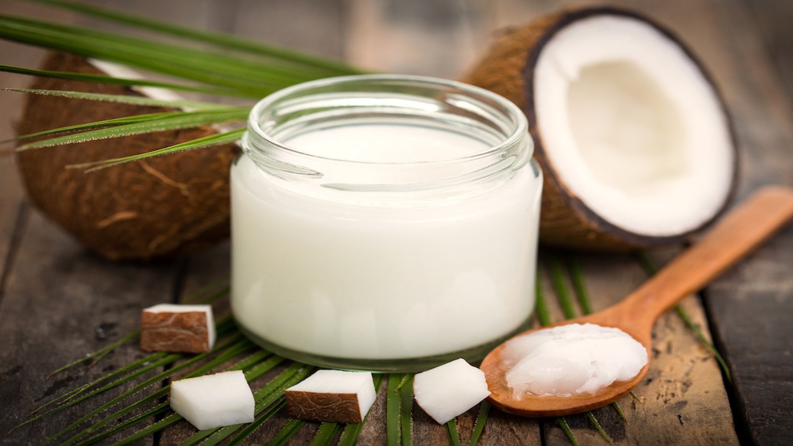 11 bénéfices incroyables de l'huile de noix de coco pour la femme 