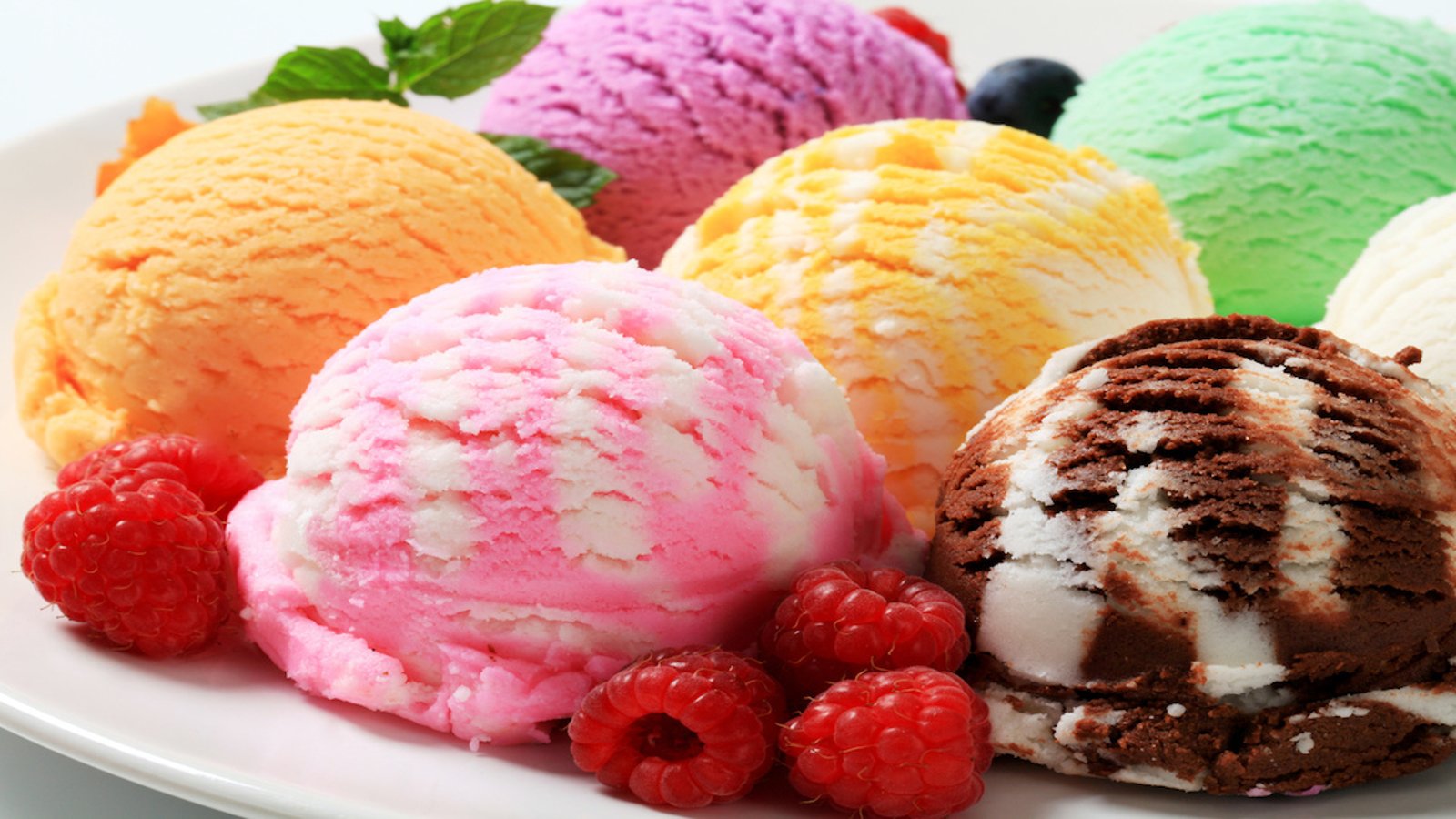 7 astuces qui changeront votre façon de manger la crème glacée! 