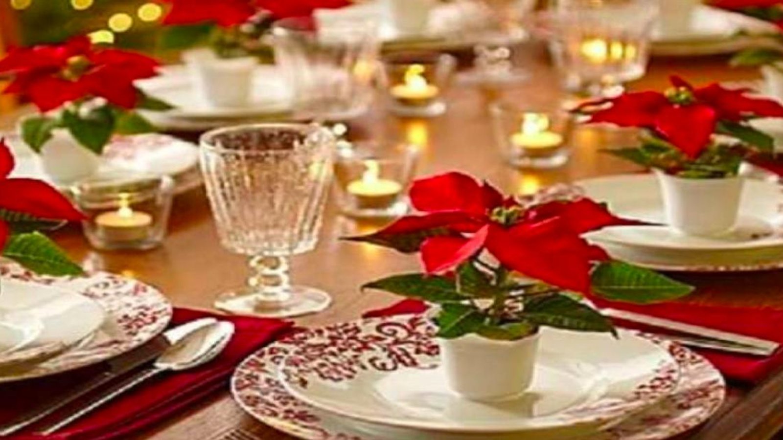 18 jolies décorations qui donneront une touche festive à votre table de Noël et du jour de l'an! 