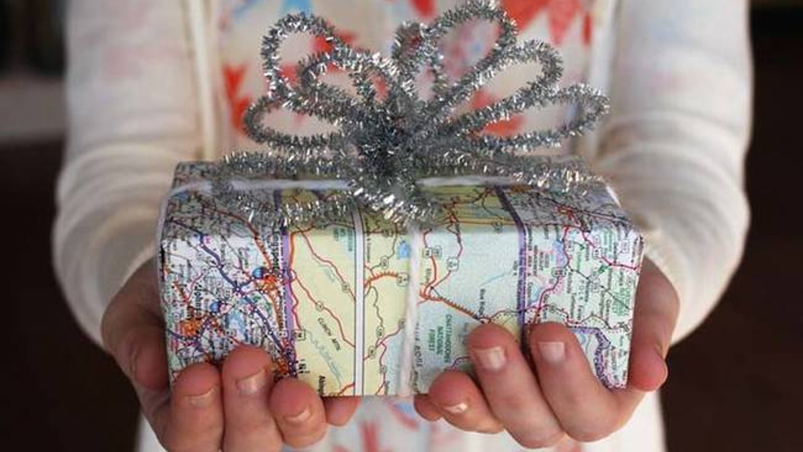 13 façons créatives d'envelopper vos cadeaux sans papier d'emballage