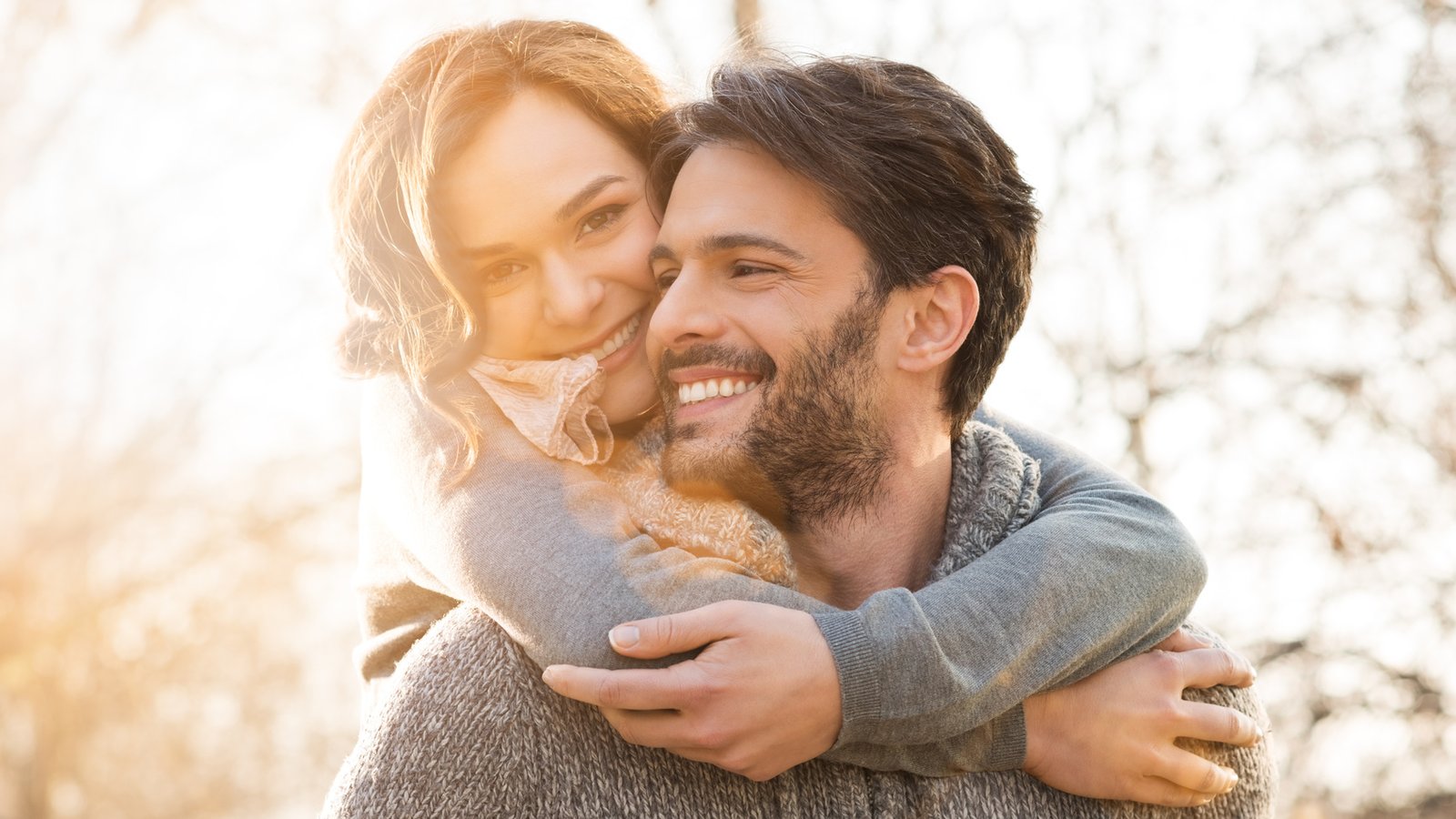 Être heureux en couple fait grossir, selon les scientifiques!