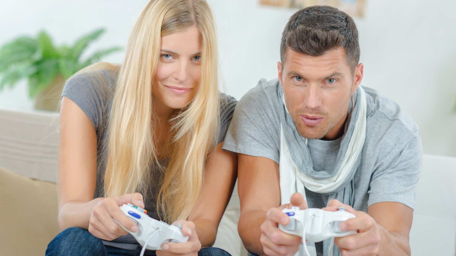 Jouer ensemble à des jeux vidéo pourrait être la clef de la longévité de votre couple!