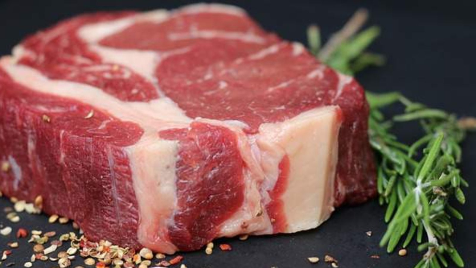 12 aliments bien connus qui contiennent plus de fer que la viande rouge 