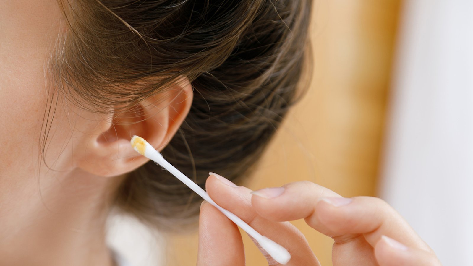 8 informations santé que peut vous révéler votre cire d'oreile