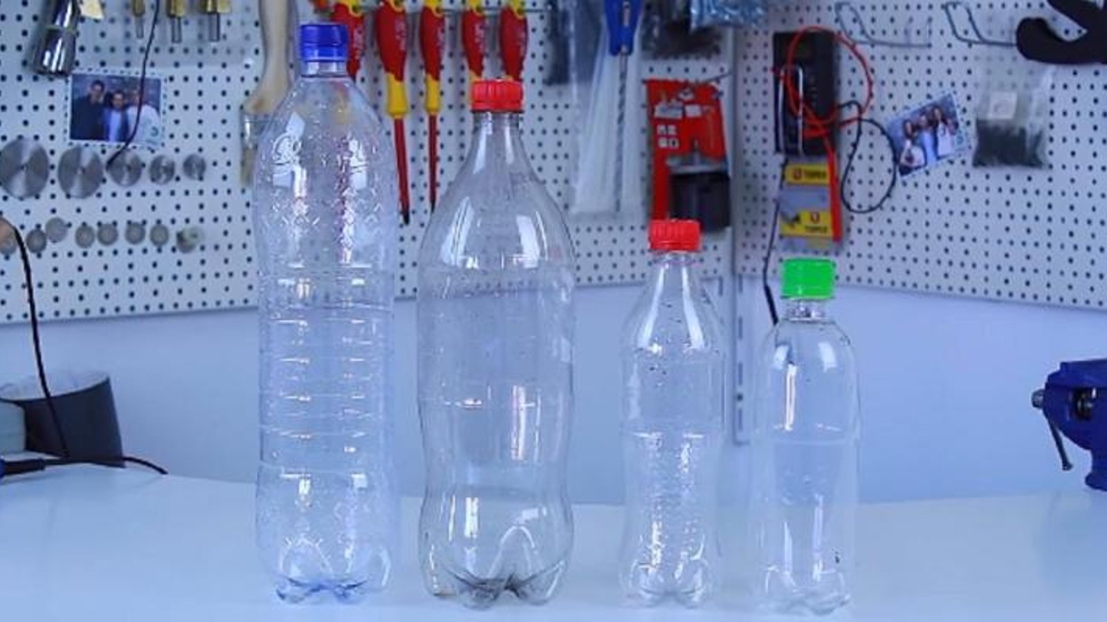 Ne jetez plus vos bouteilles de plastique! Voici 5 brillantes façons de les réutiliser! 