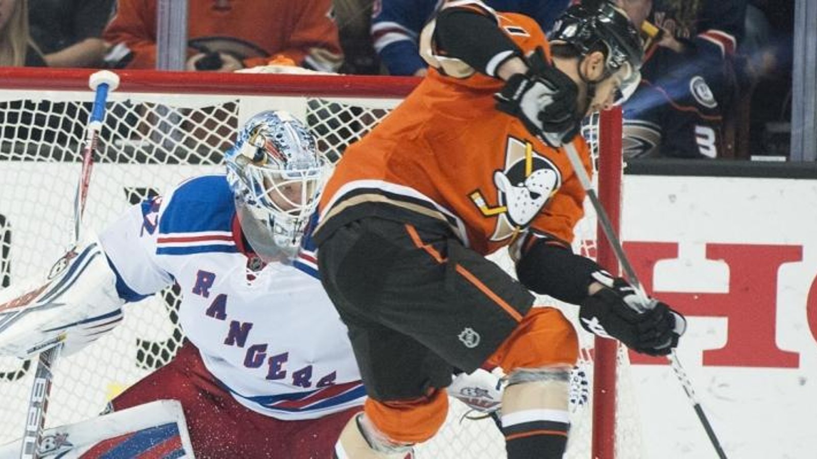 Report: Rangers sign young center to very reasonable deal.