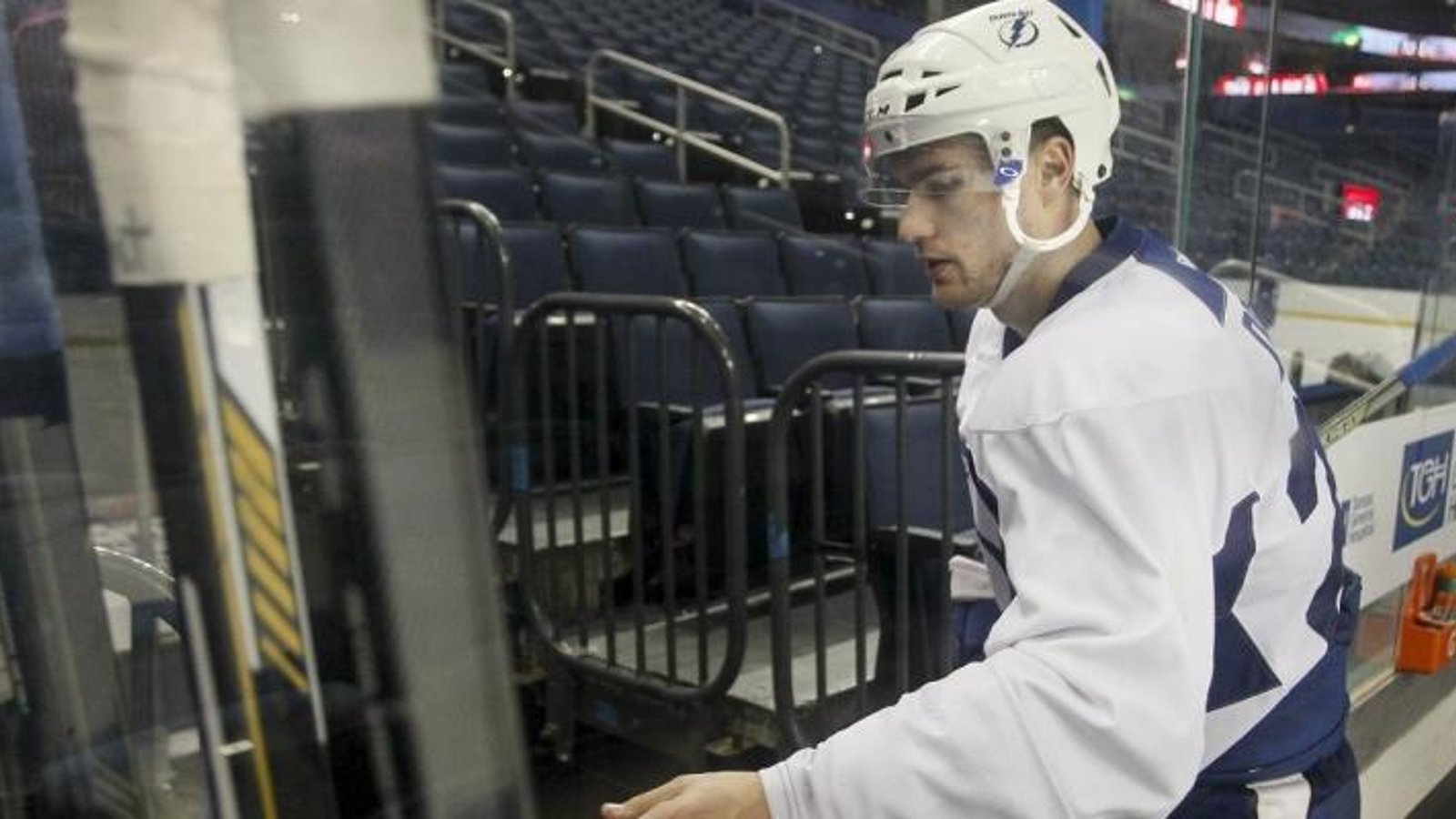 More problems between Jonathan Drouin and Lightning.