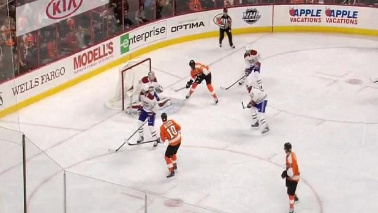 Flyers with beautiful tic-tac-goal on the power play!