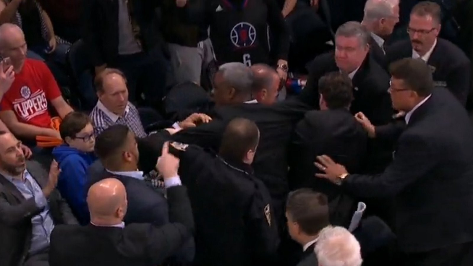 Breaking: NBA legend arrested after getting into a fight with NBA owner during the game!