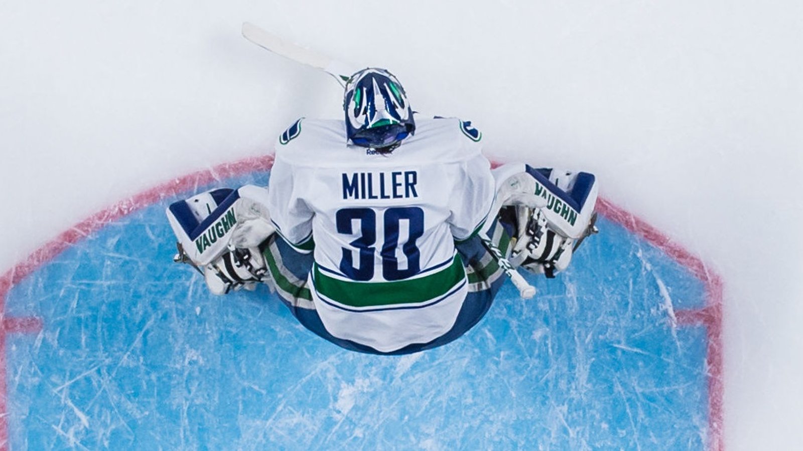Must See : Ryan Miller makes an unrealistic save!!!