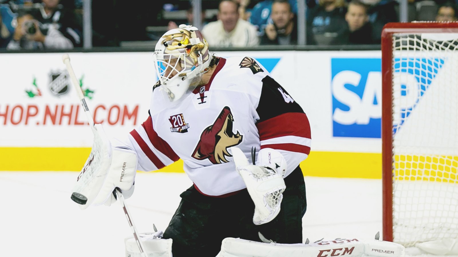 Watch : Save of the Night - Mike Smith 