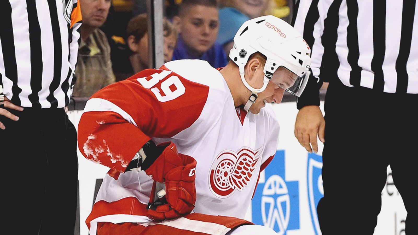 The Wings struggling with Anthony Mantha after he was healthy scratch.