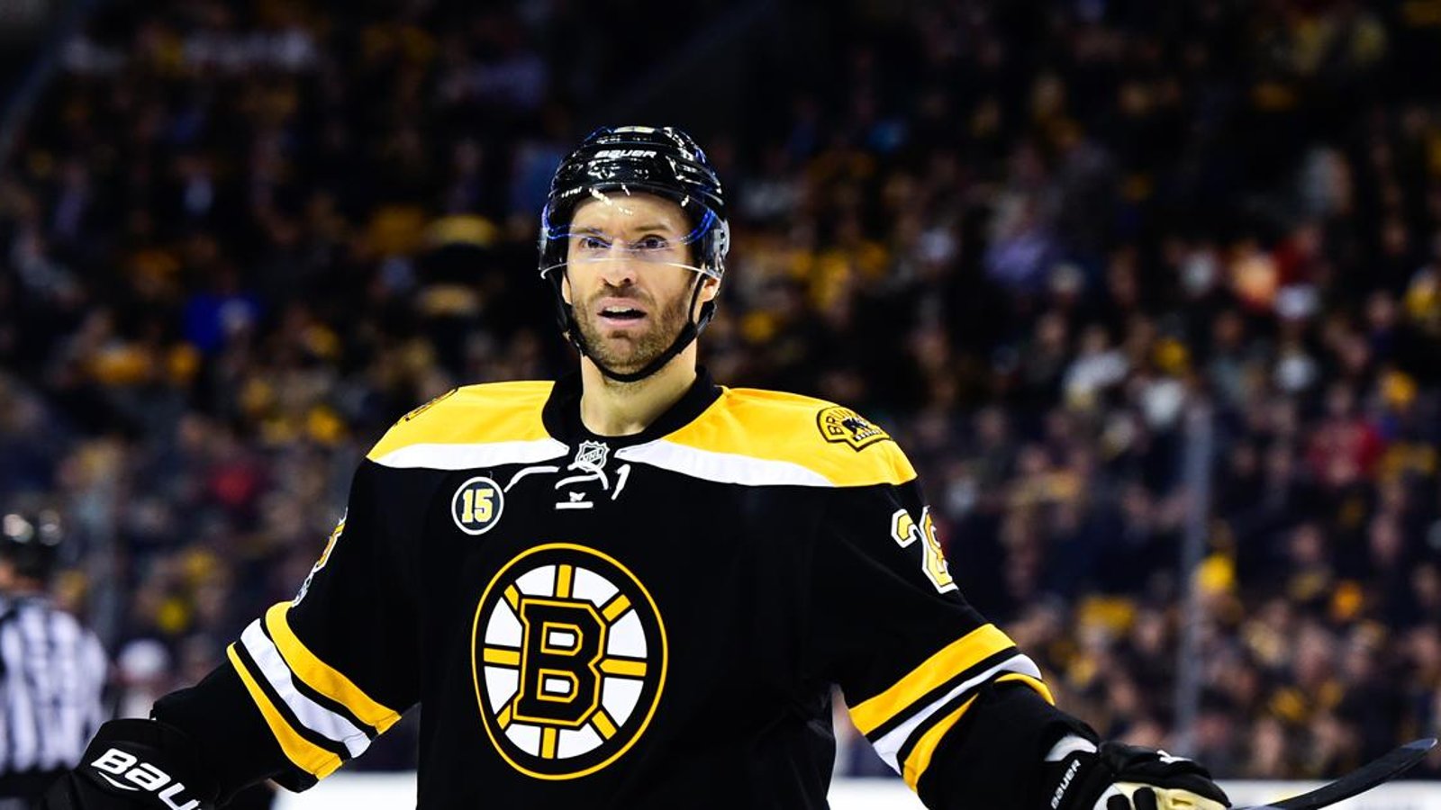 Breaking : Former Bruins Centerman moves for the 11th time with fresh contract. 