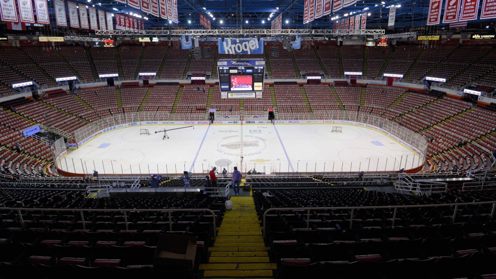 Must see: a first look at the Red Wings' new ice surface