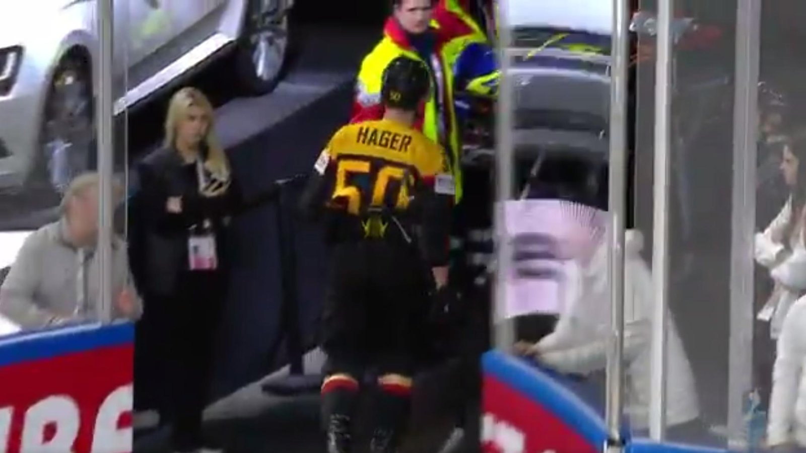 German player ejected after DANGEROUS slew foot at World. 