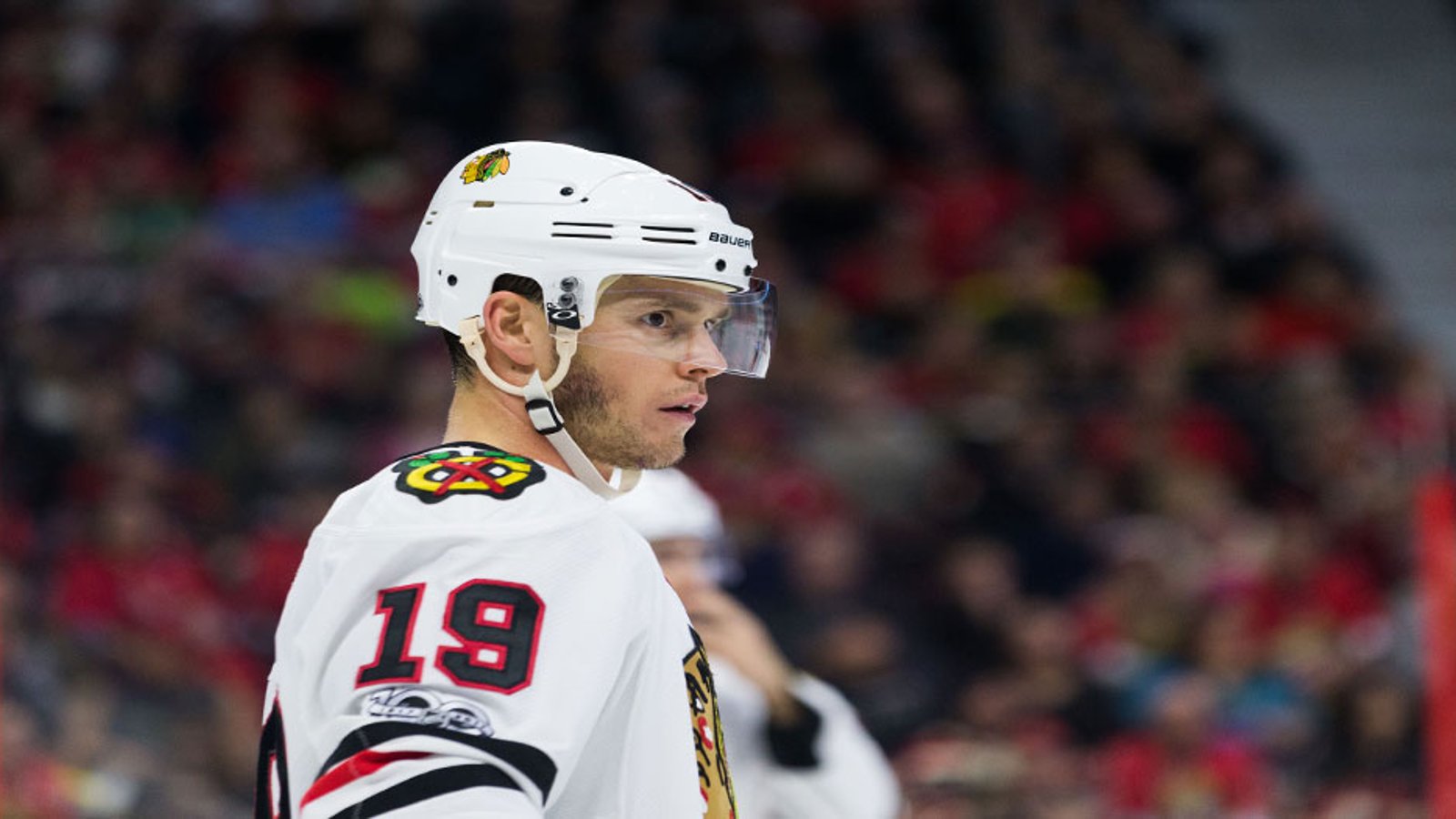 Jonathan Toews speaks out about anthem controversy 