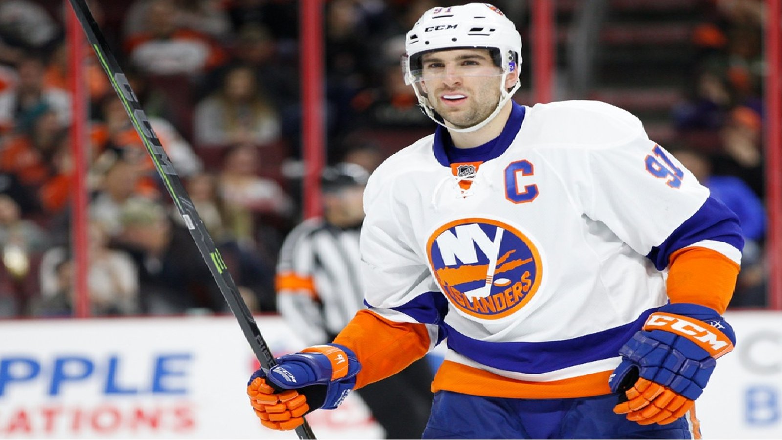 Report: John Tavares willing to sign extension with 3 teams!