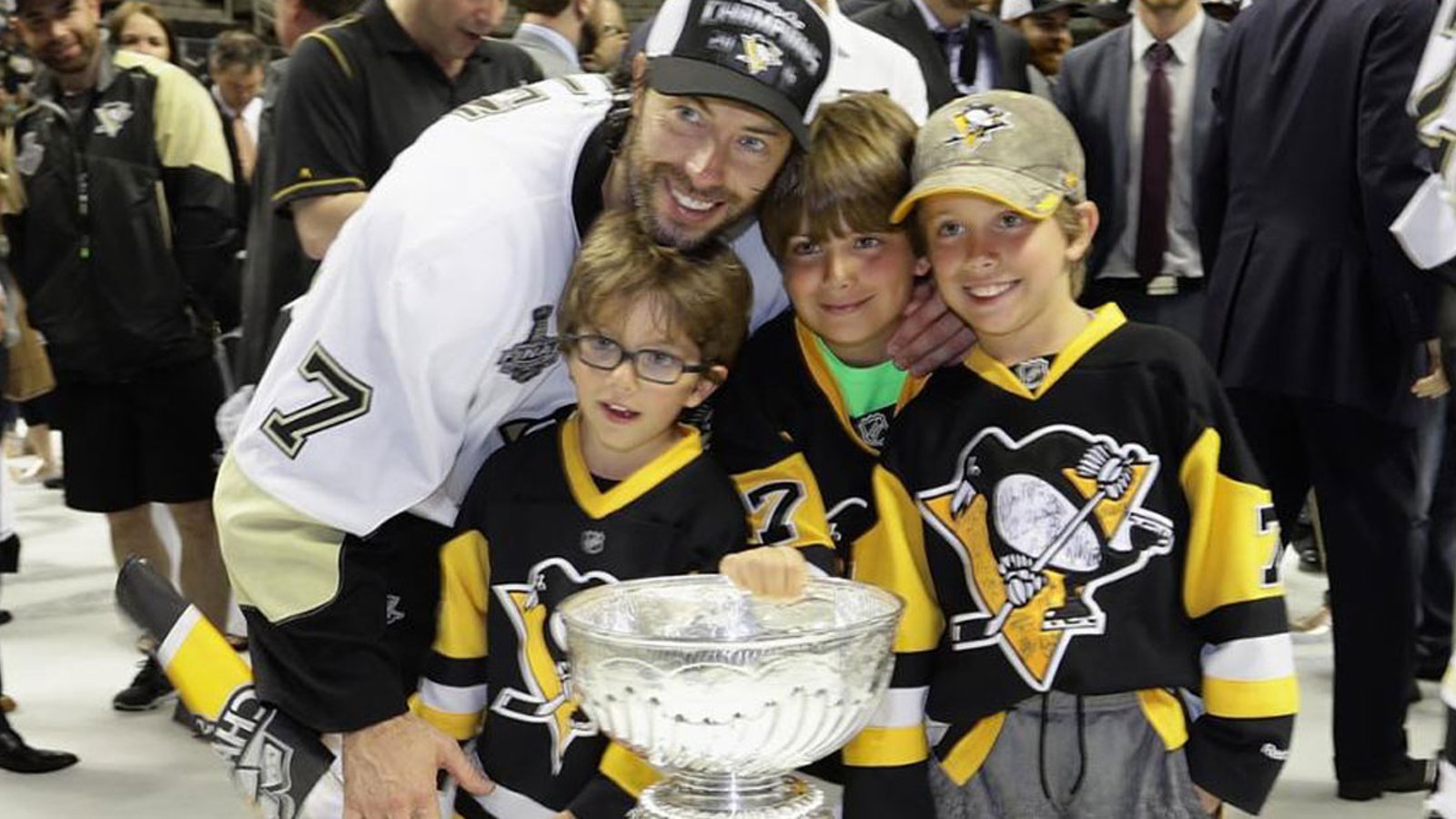 Cullen's kids pranked Crosby and former Pens teammates