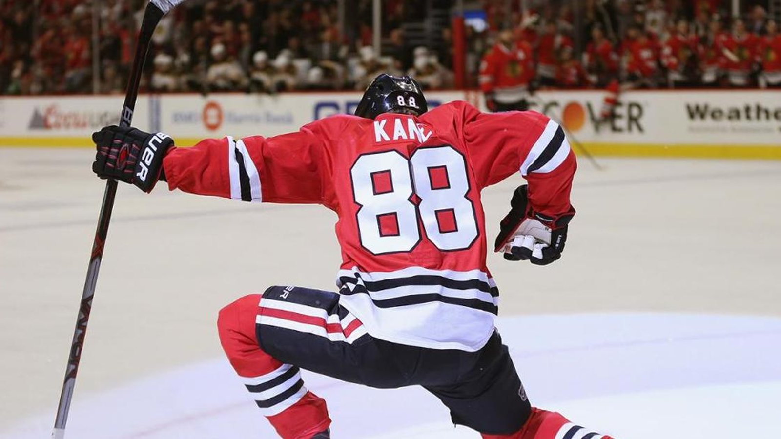 Must See: Patrick Kane has just recorded his 800th NHL point!
