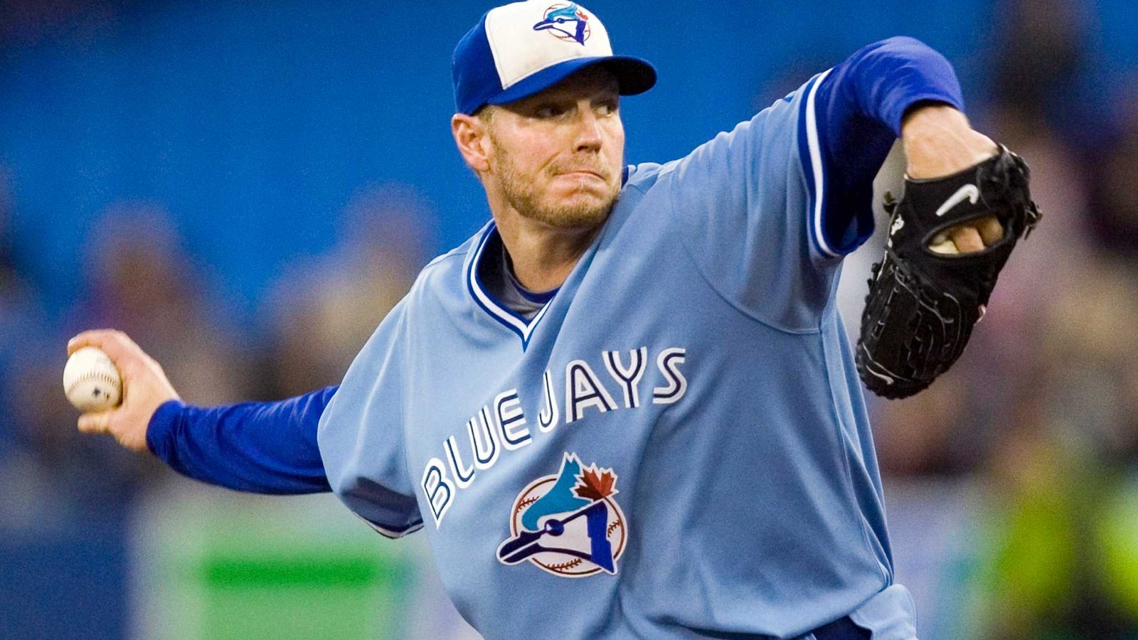 Breaking: Plane registered to former Blue Jays star Roy Halladay has crashed. 