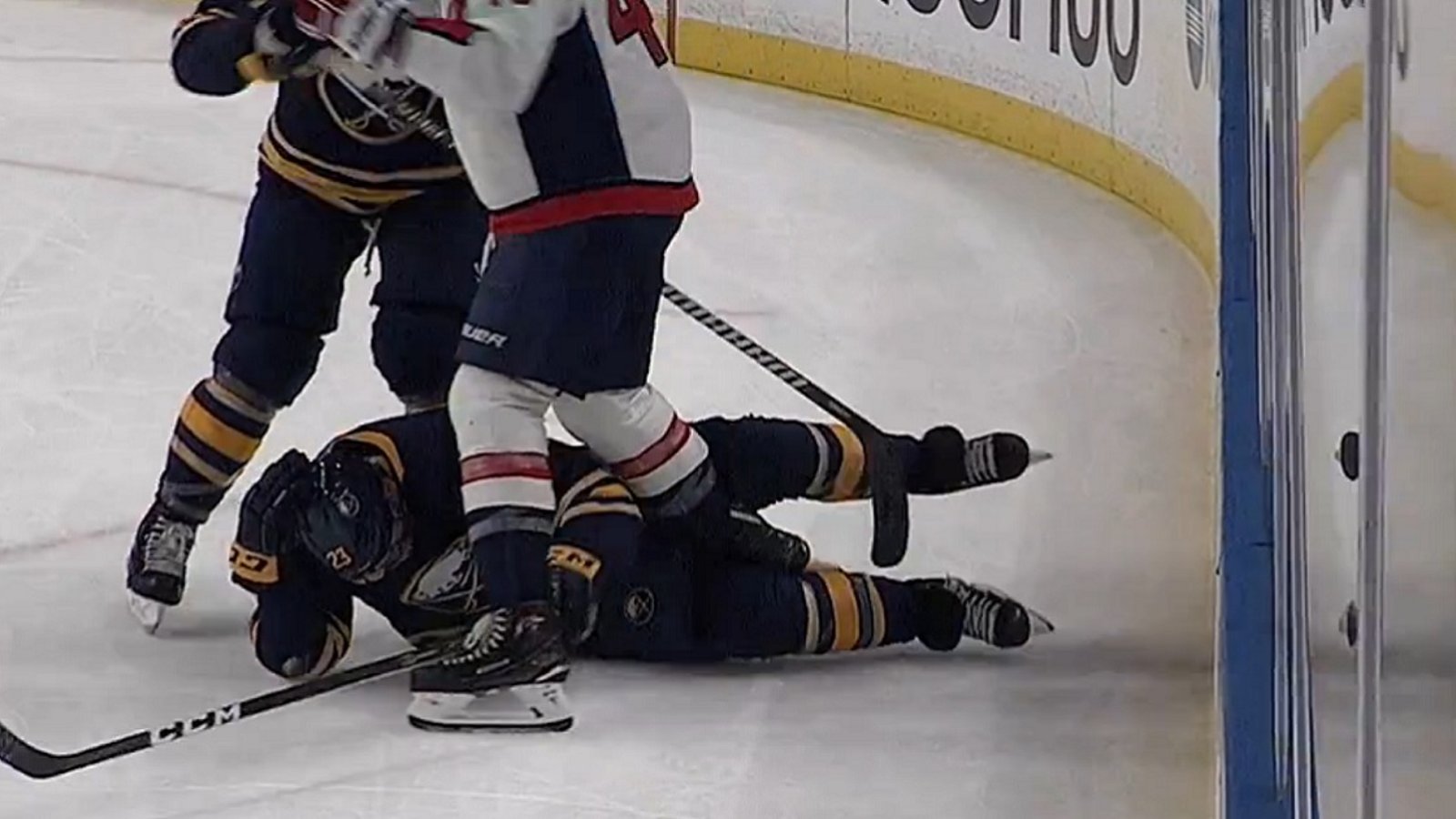 Tom Wilson crushes Reinhart with a huge hit, then beats up his teammate.