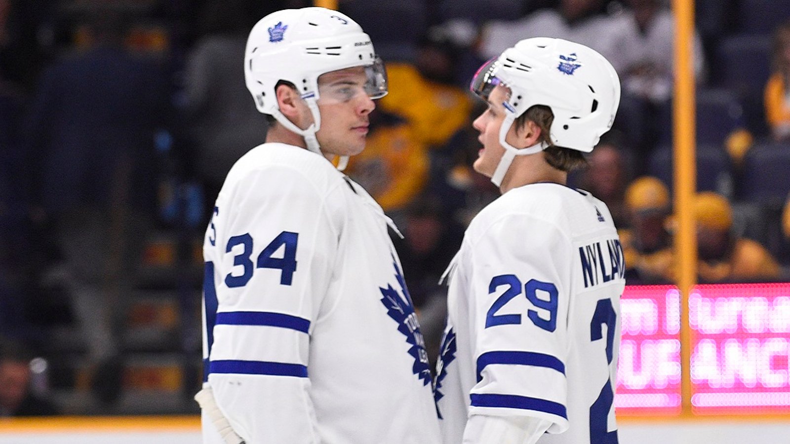 Former NHL head coach says he would “love” to have Nylander on his KHL team.