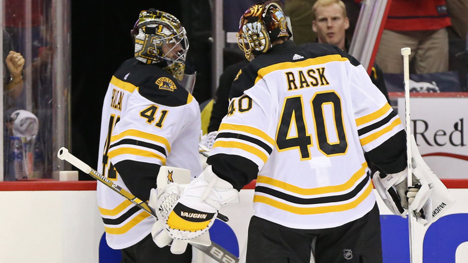 Bruins' Halak steals another start from Rask! 