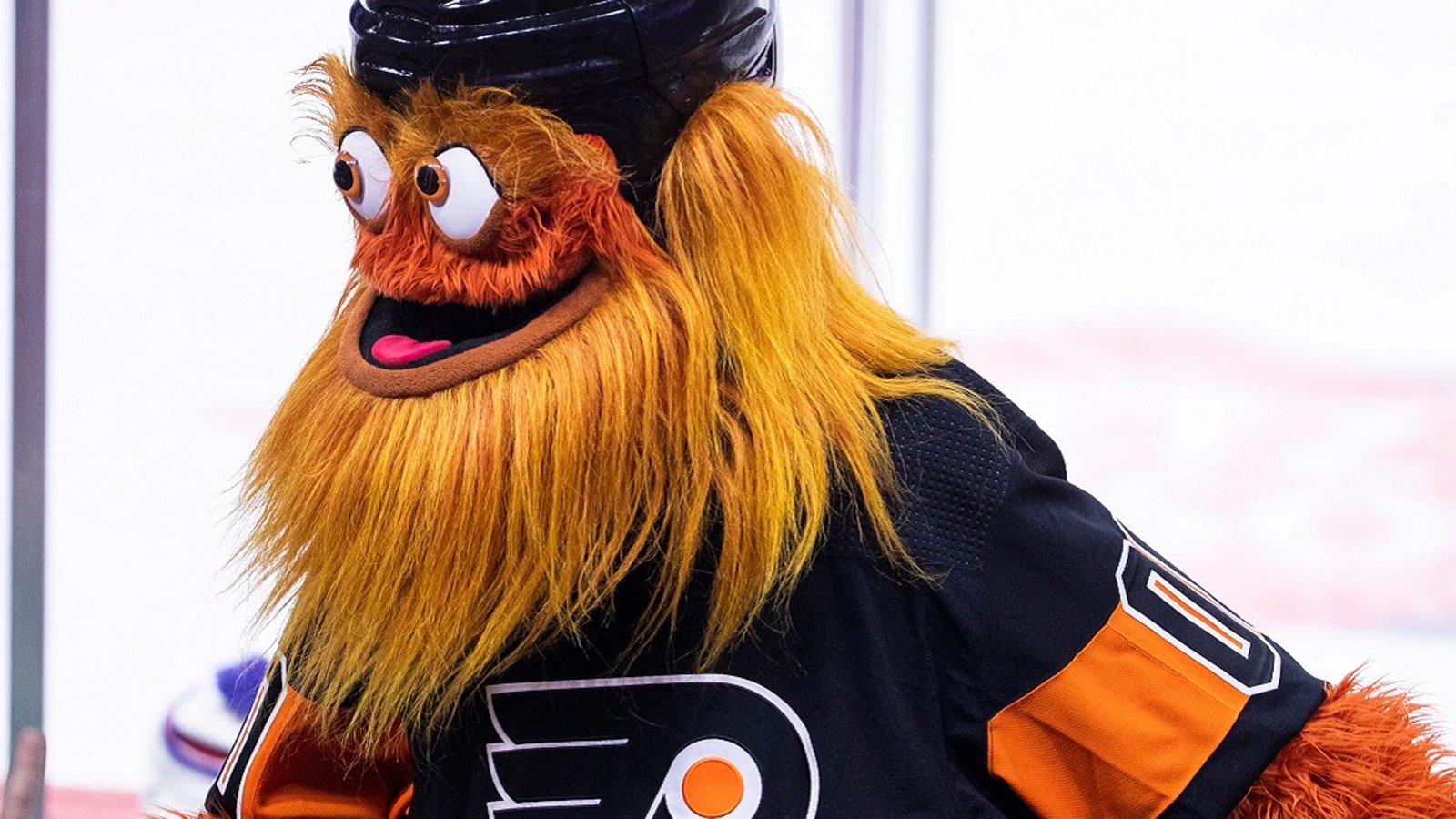 Flyers masterfully troll the Penguins during the 2019 NHL All Star Game.