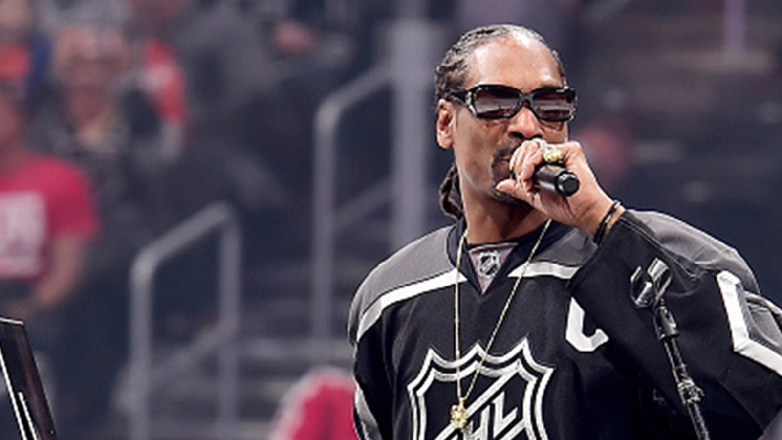 Rapper Snoop Dogg facing legal battle against Maple Leafs