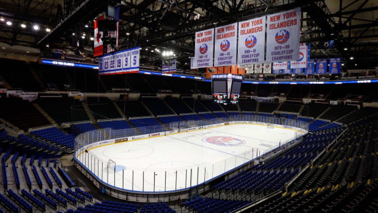 Breaking: Islanders to play 1st round at Nassau Coliseum
