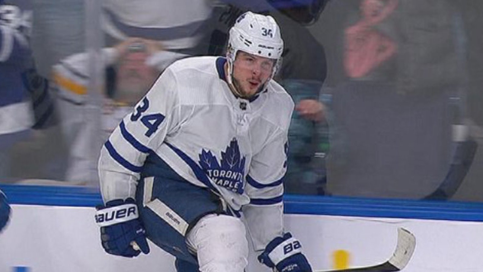Matthews rips an absolute snipe in the dying seconds of OT! 