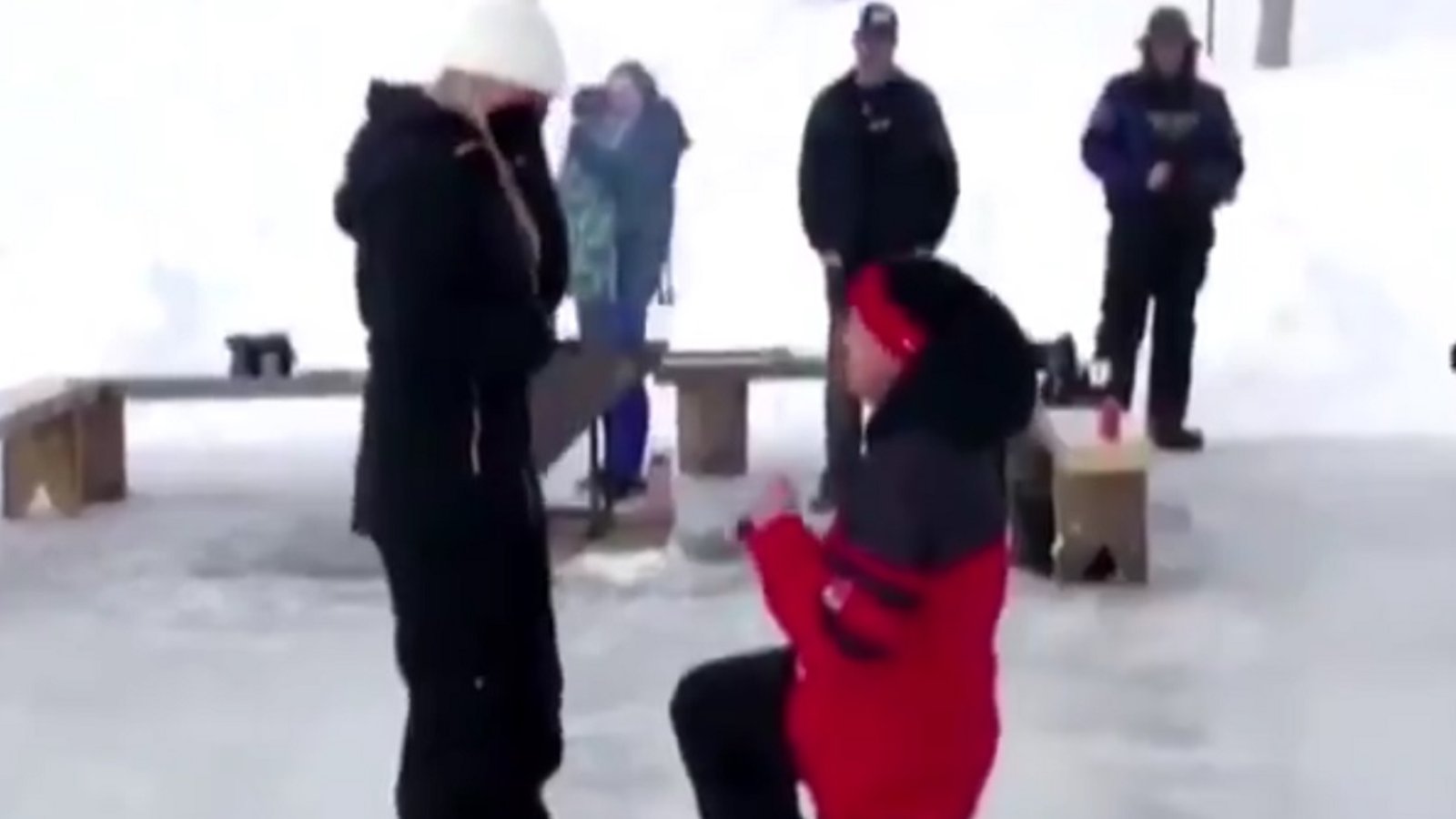 Young man proposes on outdoor rink in most Canadian proposal ever!
