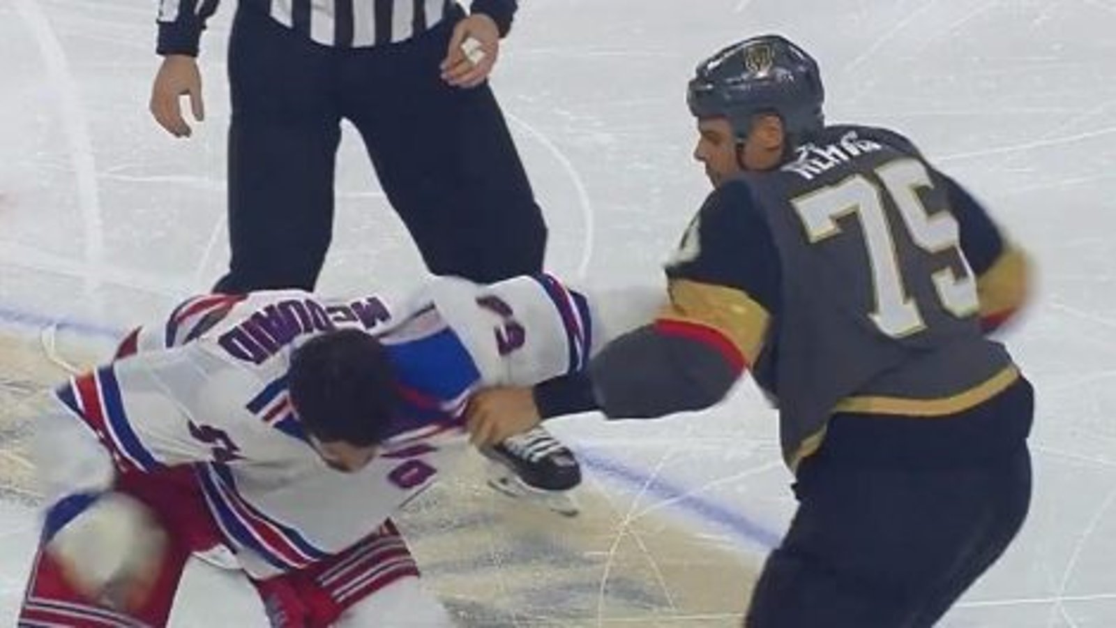 Reaves trades massive bombs with McQuaid in most heavyweight bout of the season! 