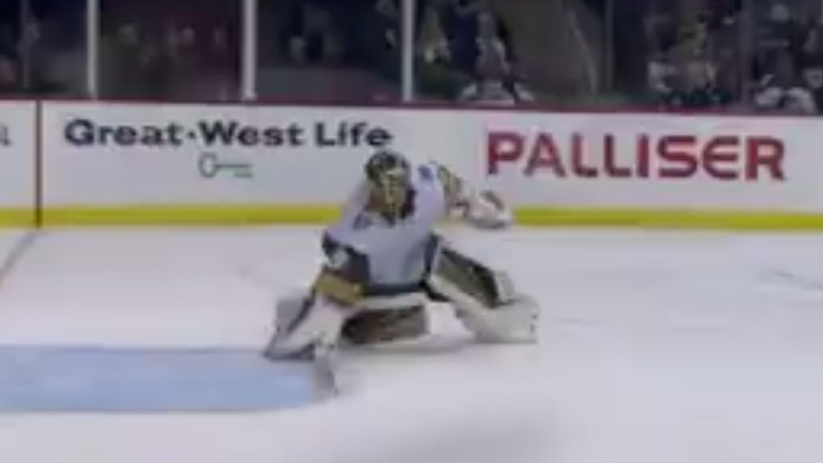 Furious fans call Vegas' Fleury a cheater following game vs. Jets! 