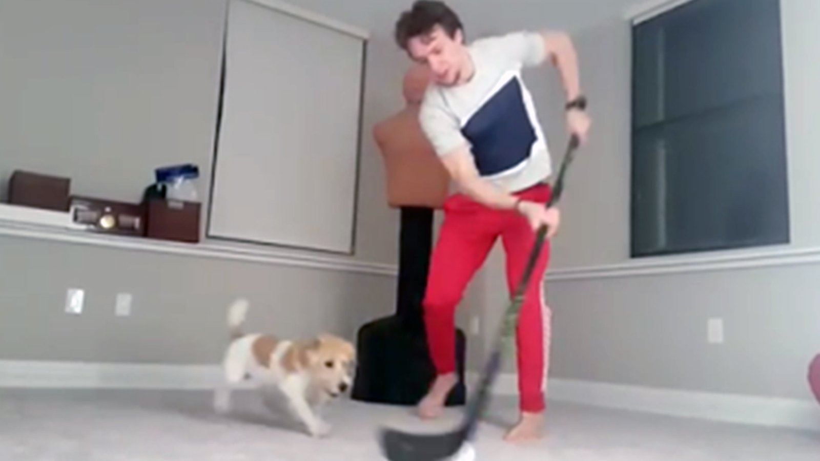 Panarin dangles his dog in preparation for first round playoff series against Lightning