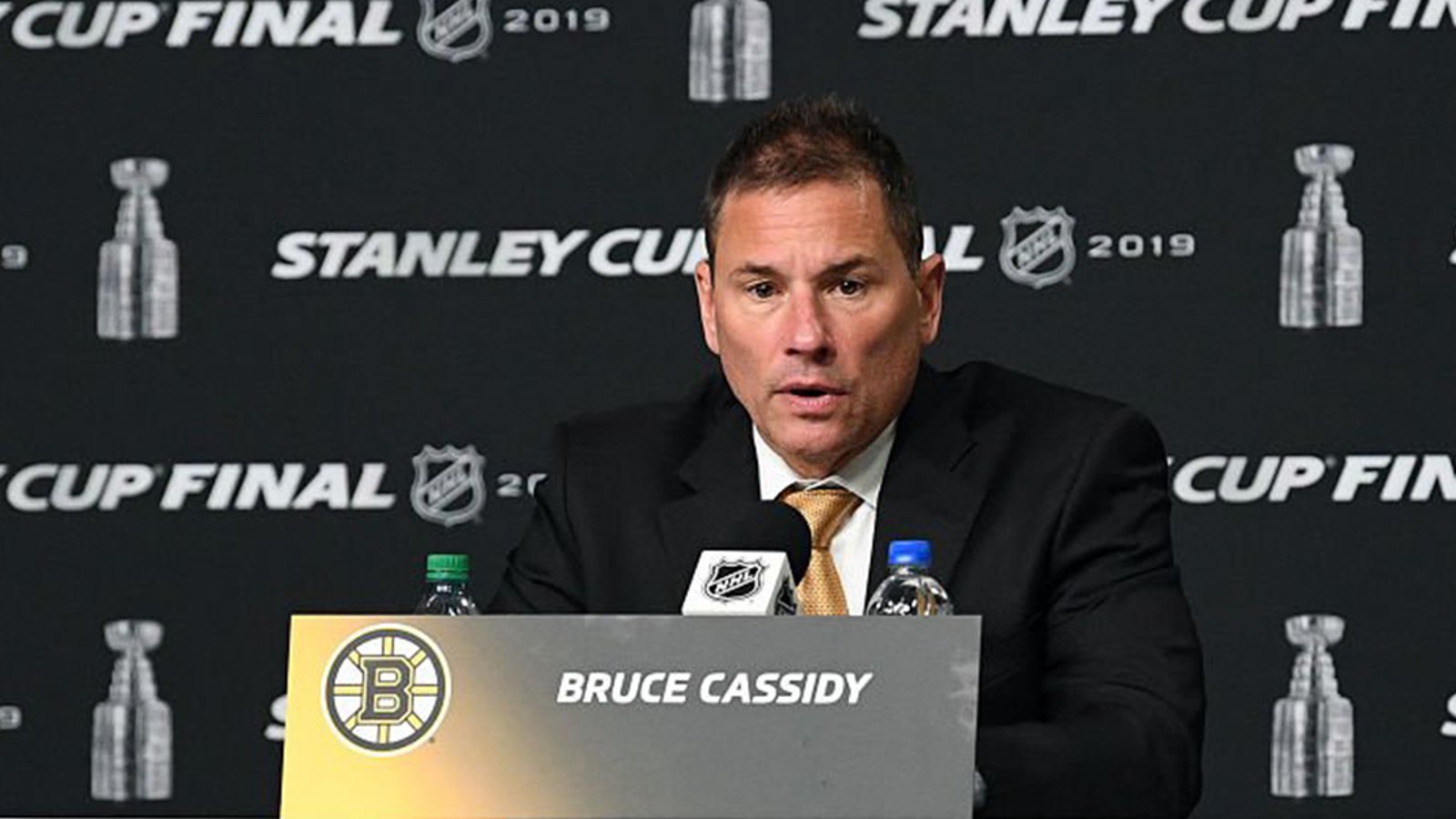 Cassidy defends Rask, tells off fans who blame his goalie