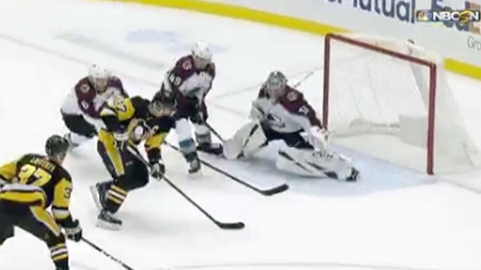Crosby beats three Avs to score an early goal of the year candidate