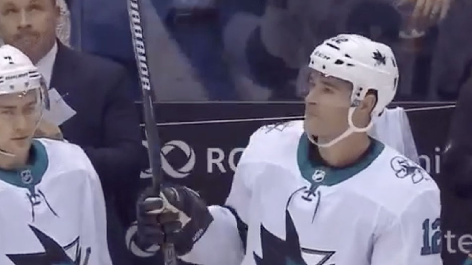 Marleau gets emotional during moving Leafs tribute 