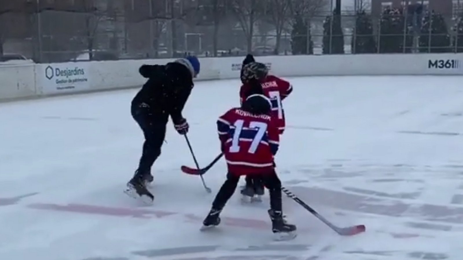 Ilya Kovalchuk destroys his sons at an outdoor rink in Montreal!