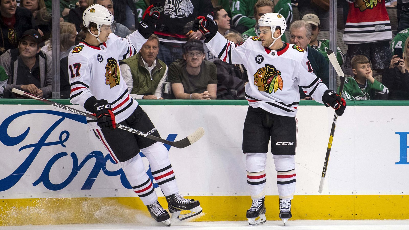 Blackhawks make another surprising healthy scratch decision for tonight’s game 
