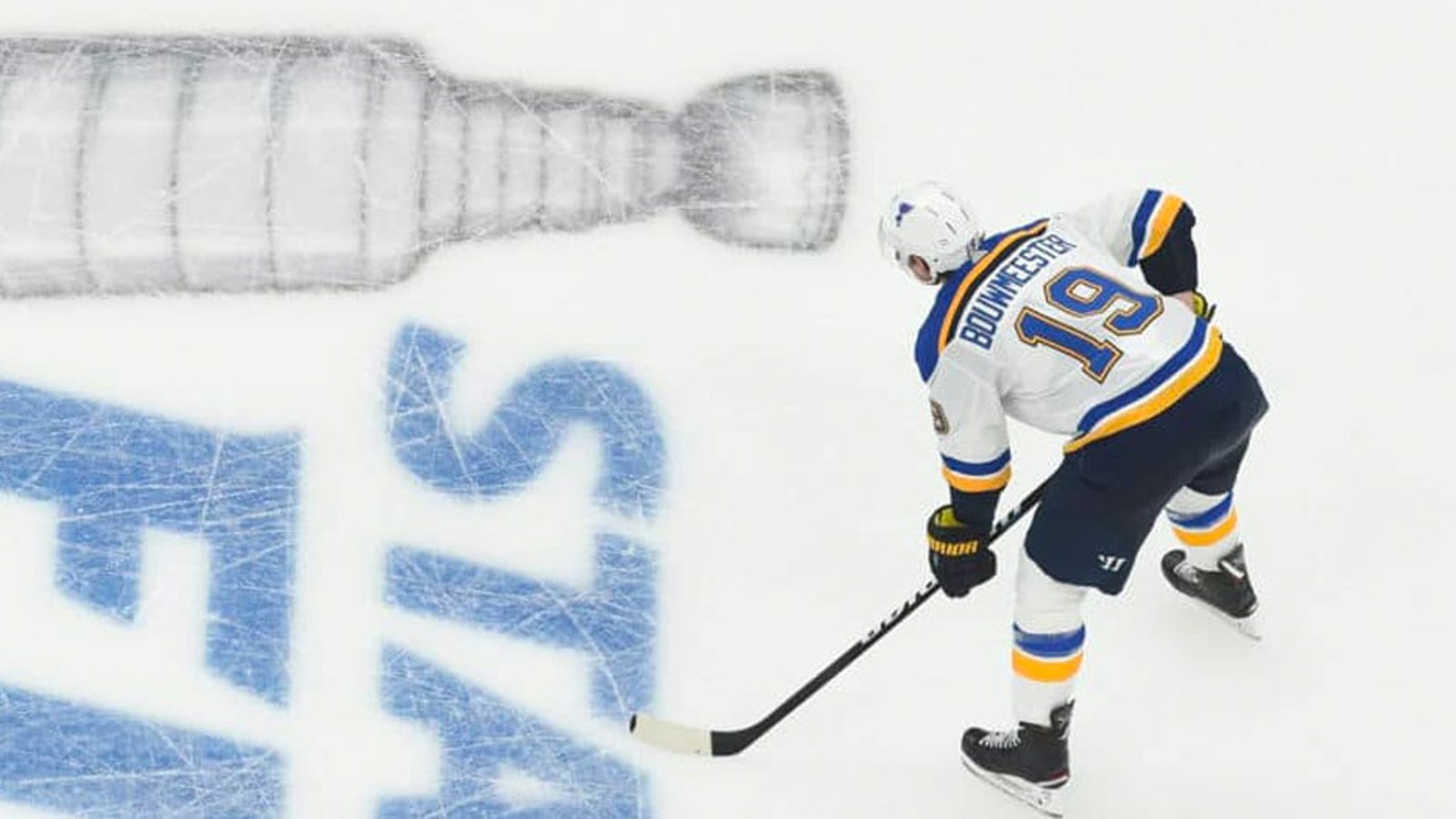 Jay Bouwmeester sends texts from hospital bed