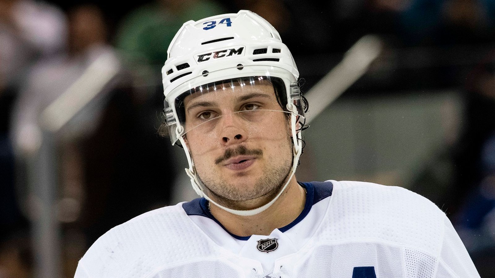 Auston Matthews compares one of his Maple Leafs' teammates to Sidney Crosby.
