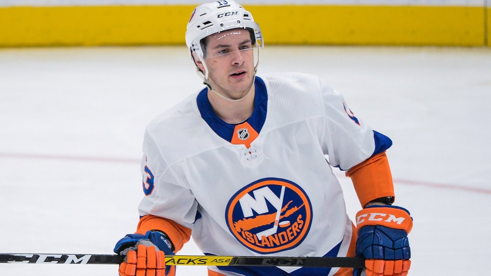 Rumor: Offer sheets are coming for Mathew Barzal.