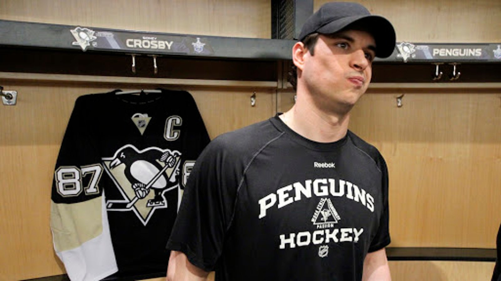 Sidney Crosby makes classy move after mass shooting in Nova Scotia 