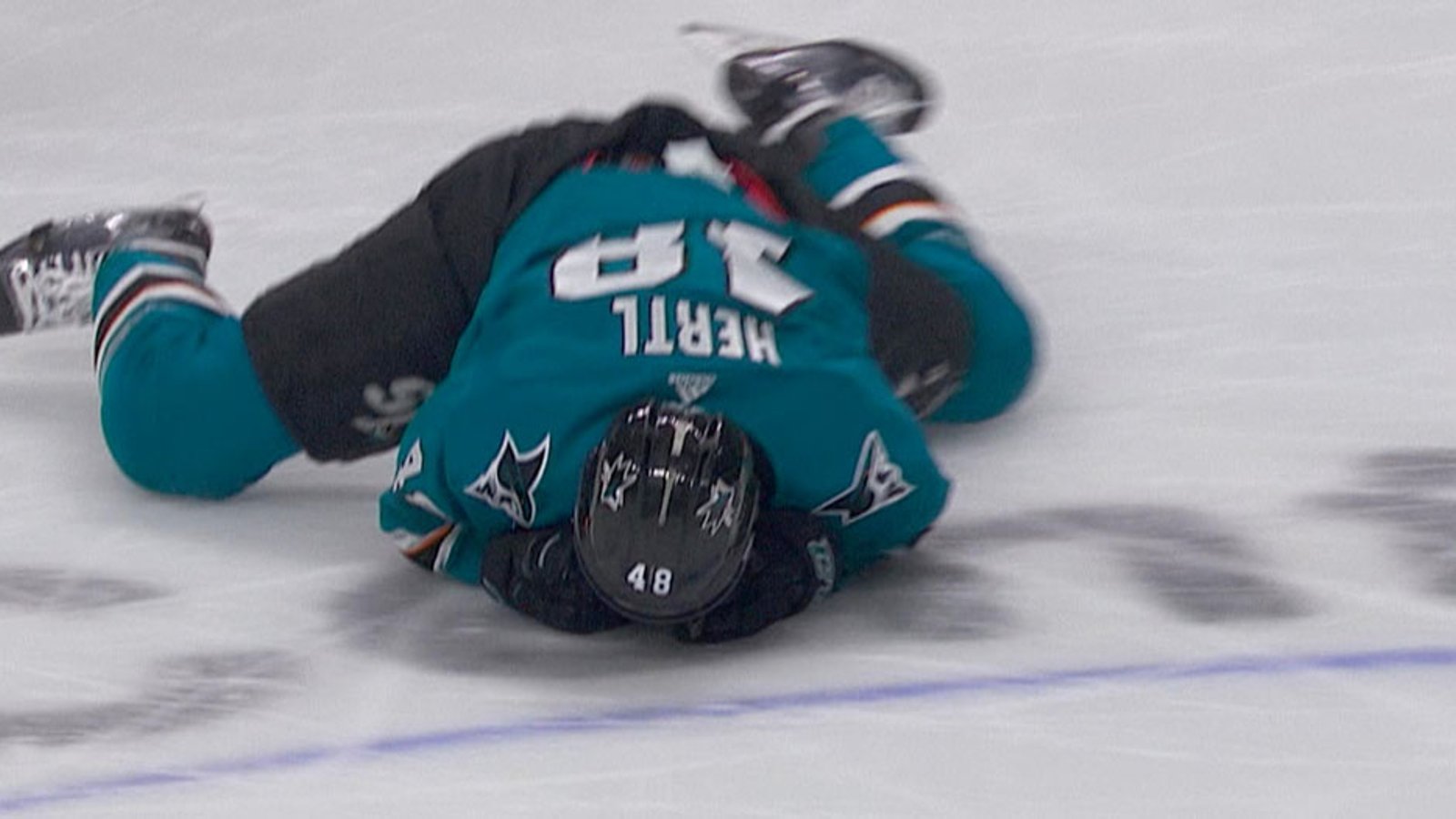 Sharks confirm the worst for Tomas Hertl