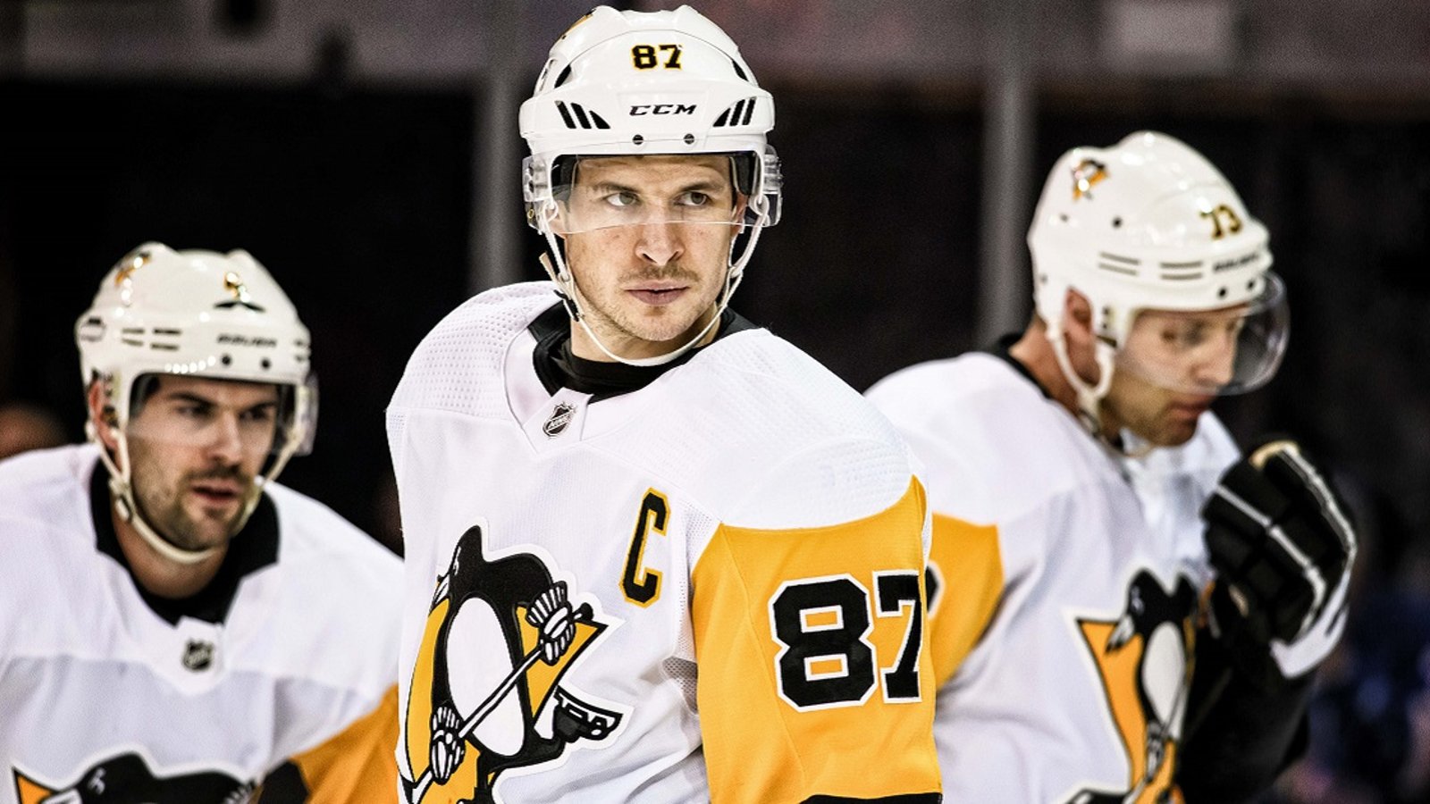 Sidney Crosby makes unbelievable donation to the local food bank.